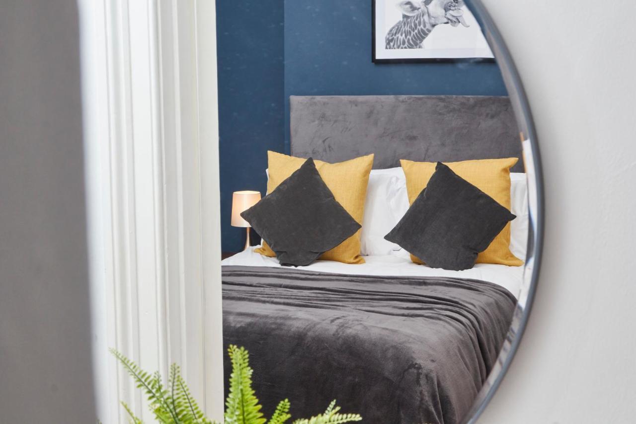 5 Bed House In Leamington Spa Perfect For Contractors With 7 Beds By Purestay - 14 Night Min! 外观 照片