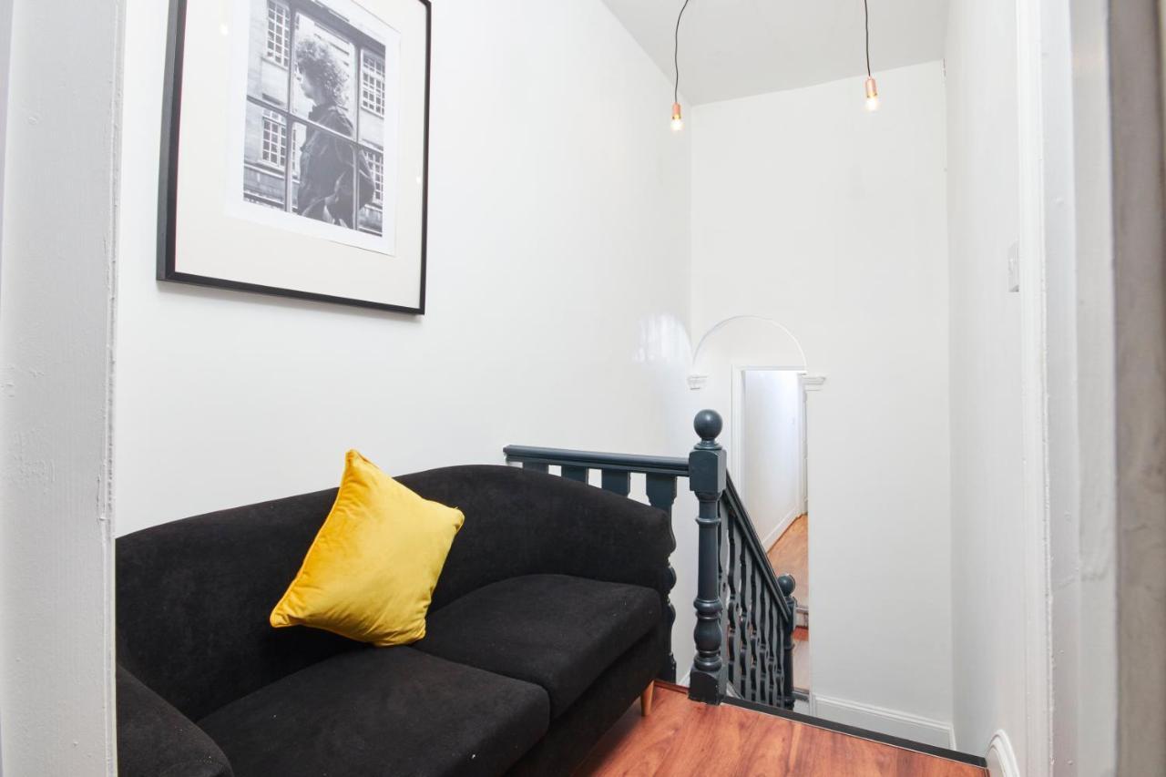 5 Bed House In Leamington Spa Perfect For Contractors With 7 Beds By Purestay - 14 Night Min! 外观 照片