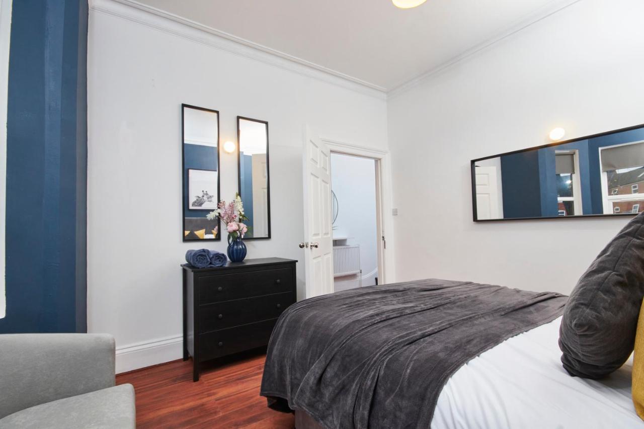 5 Bed House In Leamington Spa Perfect For Contractors With 7 Beds By Purestay - 14 Night Min! 外观 照片
