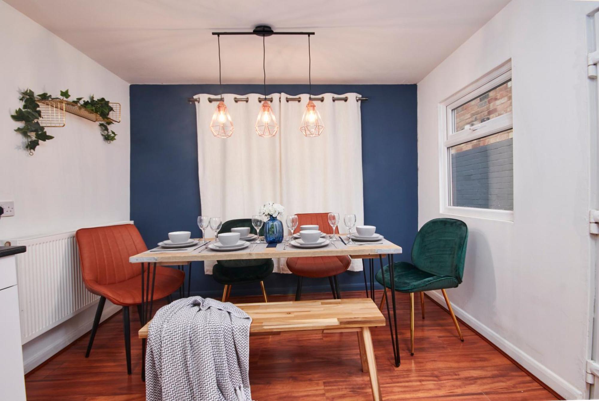 5 Bed House In Leamington Spa Perfect For Contractors With 7 Beds By Purestay - 14 Night Min! 外观 照片