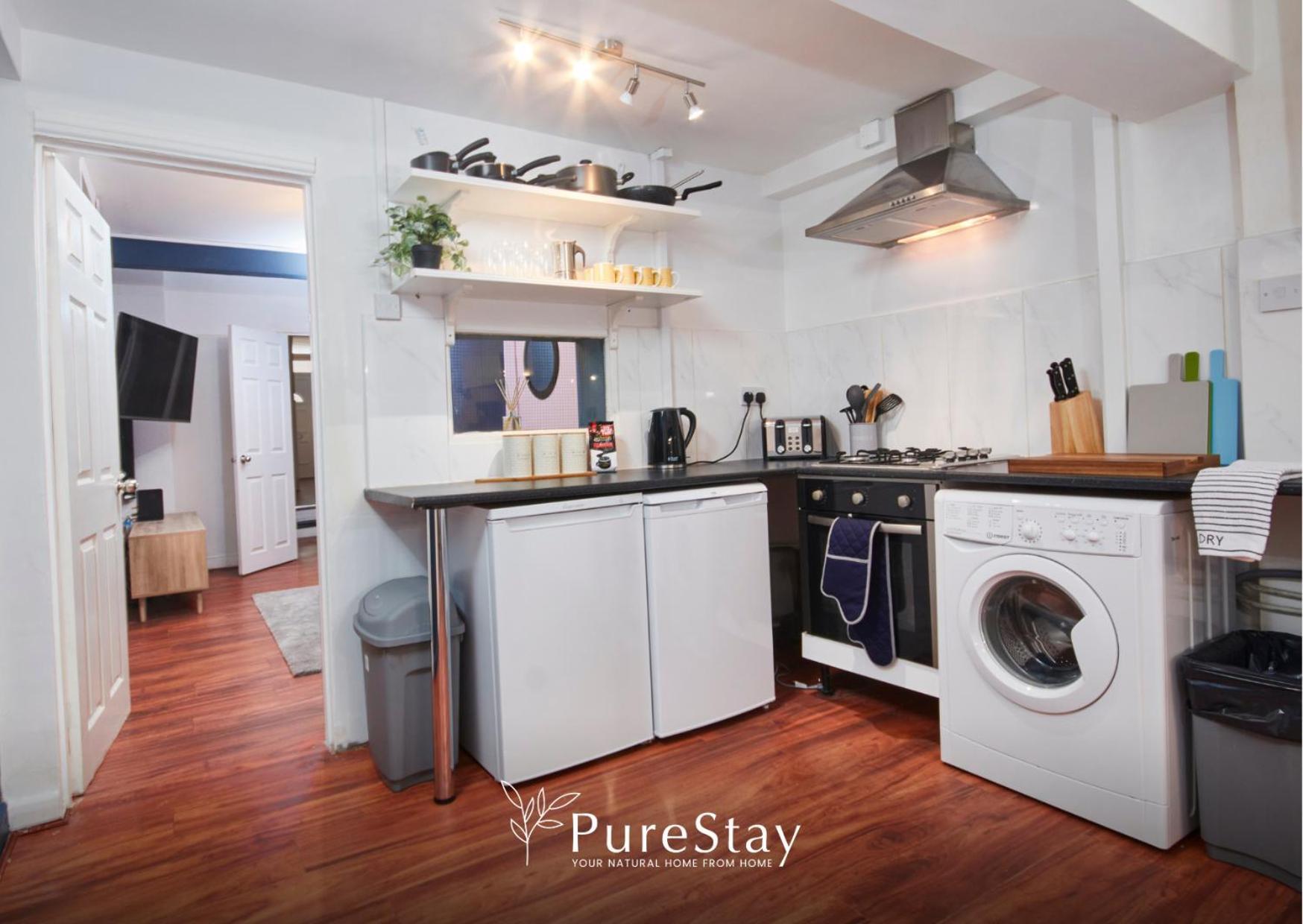 5 Bed House In Leamington Spa Perfect For Contractors With 7 Beds By Purestay - 14 Night Min! 外观 照片